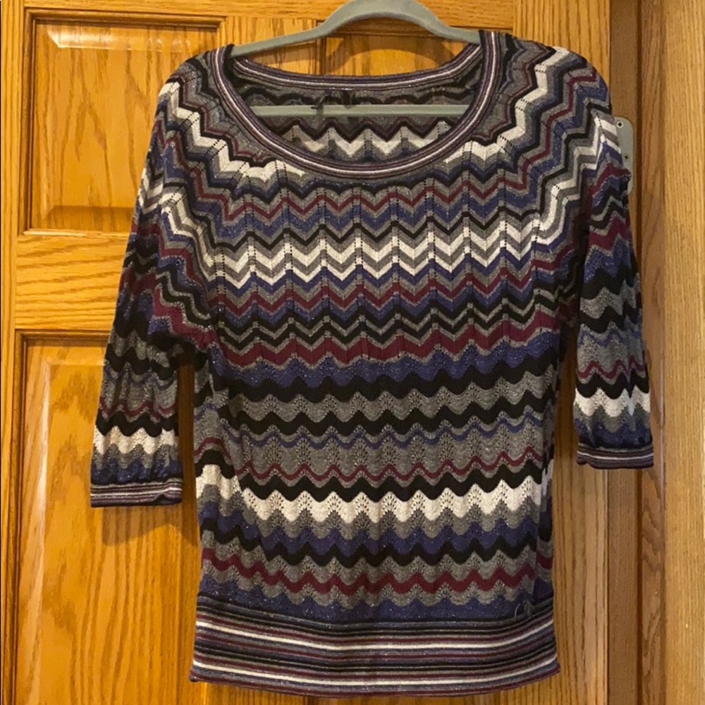 GUESS top